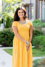 Load image into Gallery viewer, Simply Santa Fe Fashion Fix Complete Set Paparazzi - August 2021