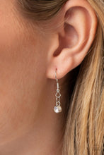 Load image into Gallery viewer, Flauntable Flamboyance - Black Necklace Paparazzi