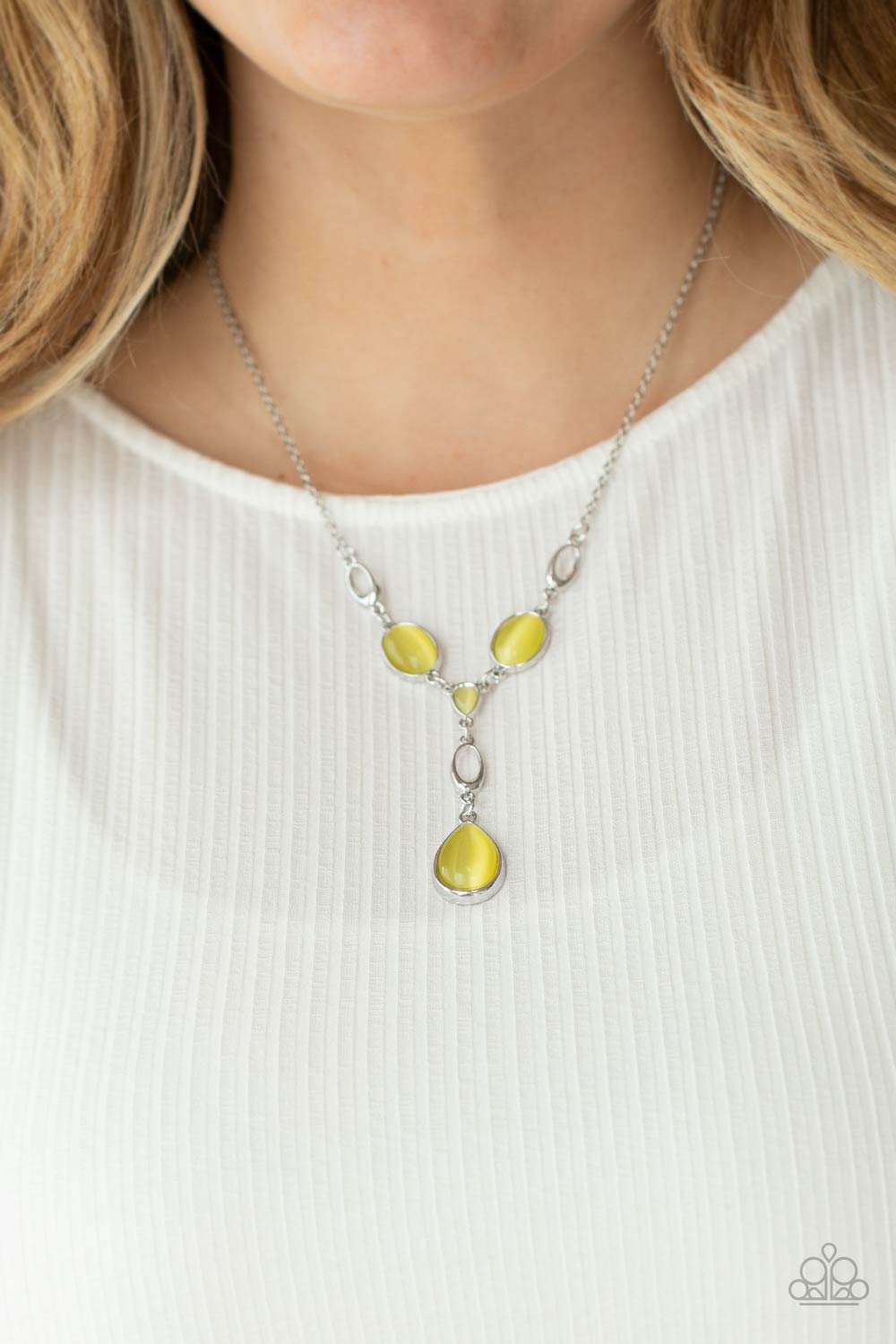 Ritzy Refinement - Yellow Moonstone Necklace Paparazzi