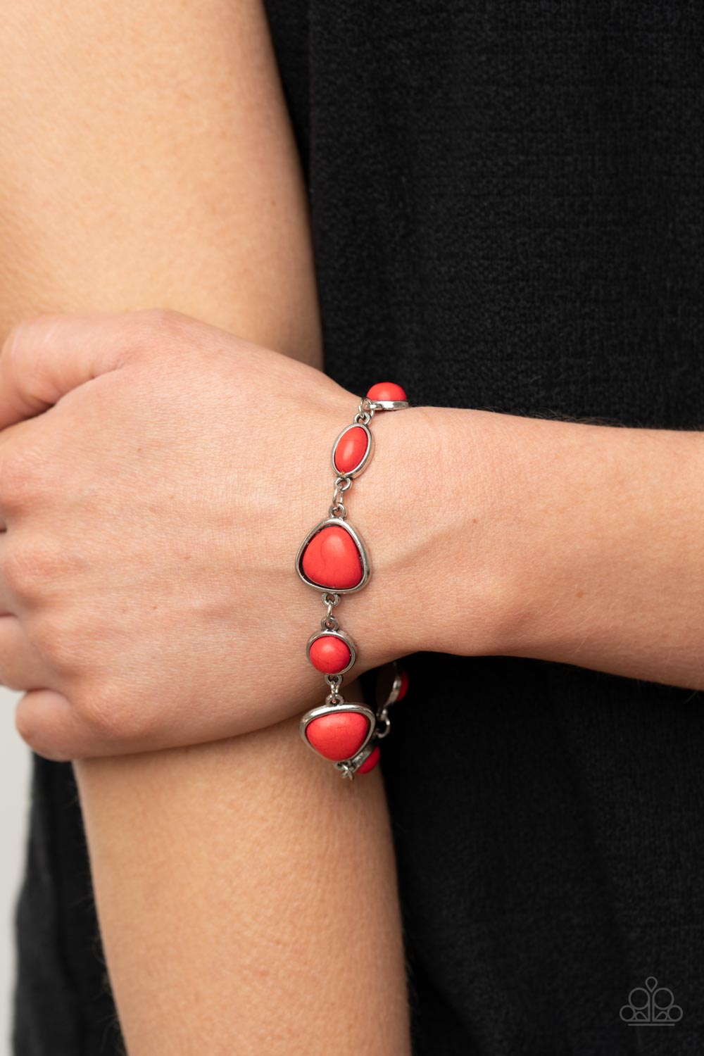 Eco-Friendly Fashionista Red Crackle Bracelet Paparazzi