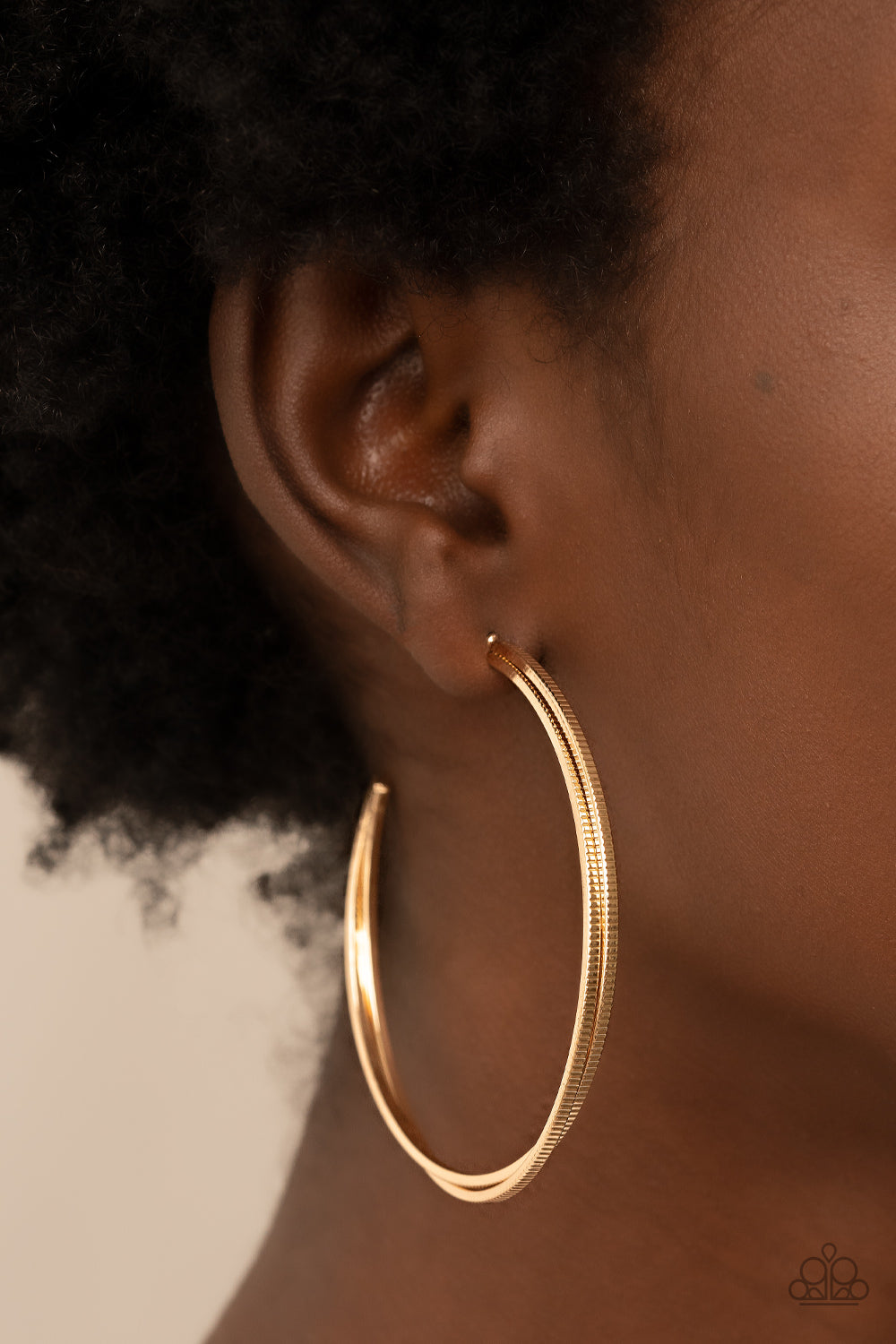 Monochromatic Curves - Gold Hoop Earrings Paparazzi